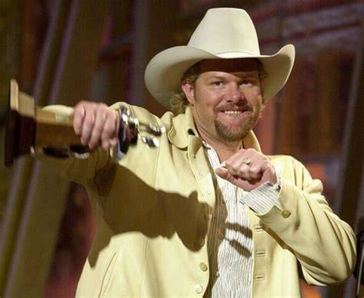 Toby Keith&nbsp;is survived by his wife, Tricia Lucas, and their three children, daughters Shelley Covel Rowland, fellow singer Krystal Keith and son, Stelen. The singer also had four grandchildren. He is pictured with his family